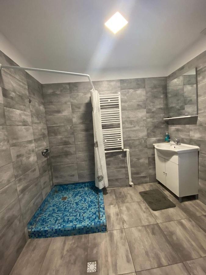 Casa Rool Hotel Турда Екстериор снимка