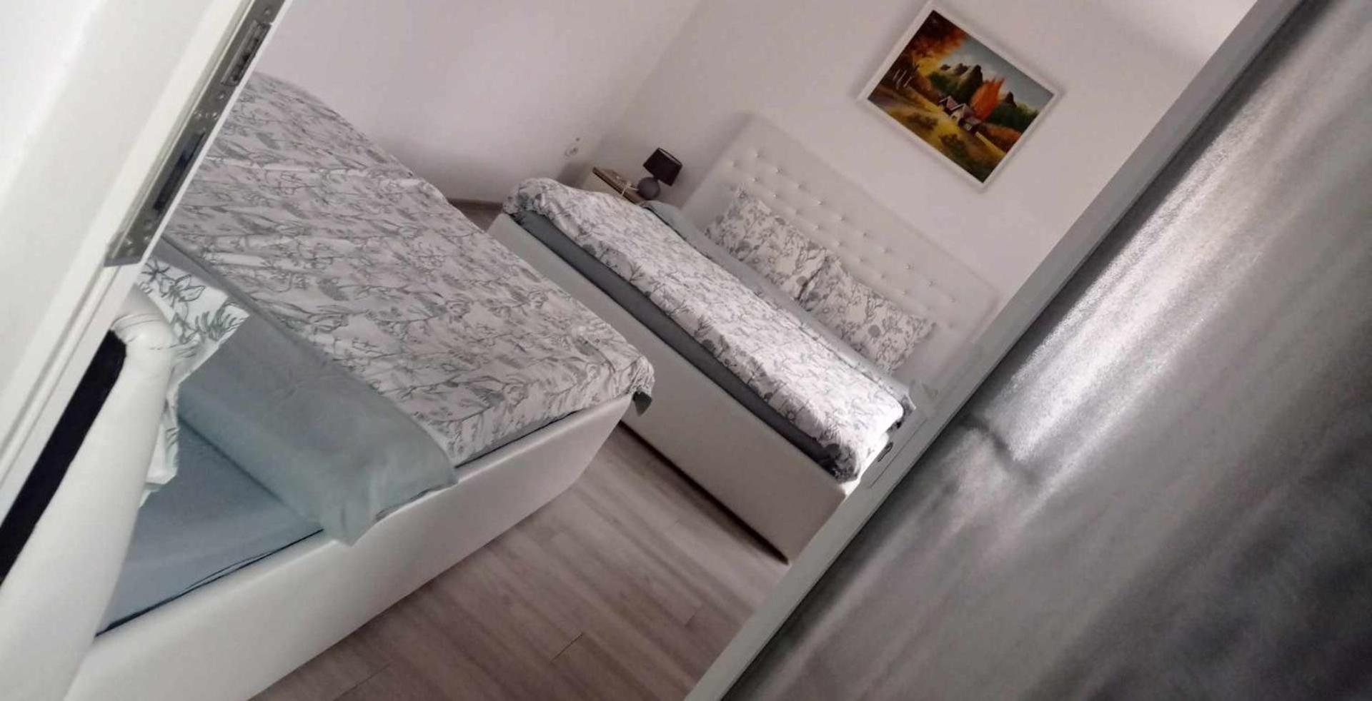 Casa Rool Hotel Турда Стая снимка