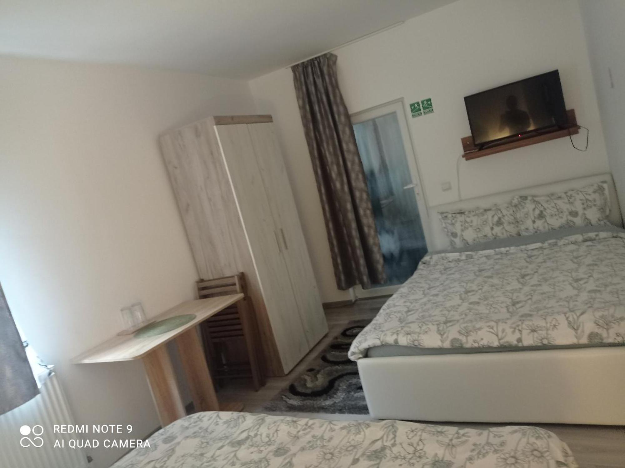Casa Rool Hotel Турда Стая снимка